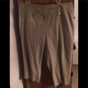 New York Clothing Co Capri